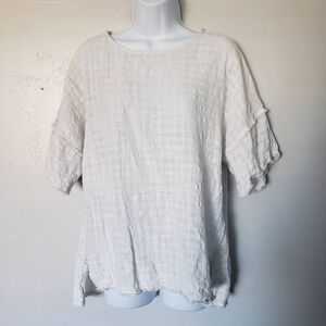 Doe & Rae Women's Medium White Short Sleeve Shirt Gauzey Cotton Step Hem Top